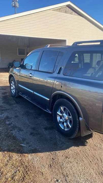 2005 Infiniti QX80 - Image 6 of 9