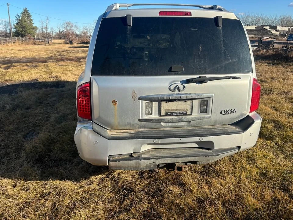 2005 Infiniti QX80 - Image 3 of 7