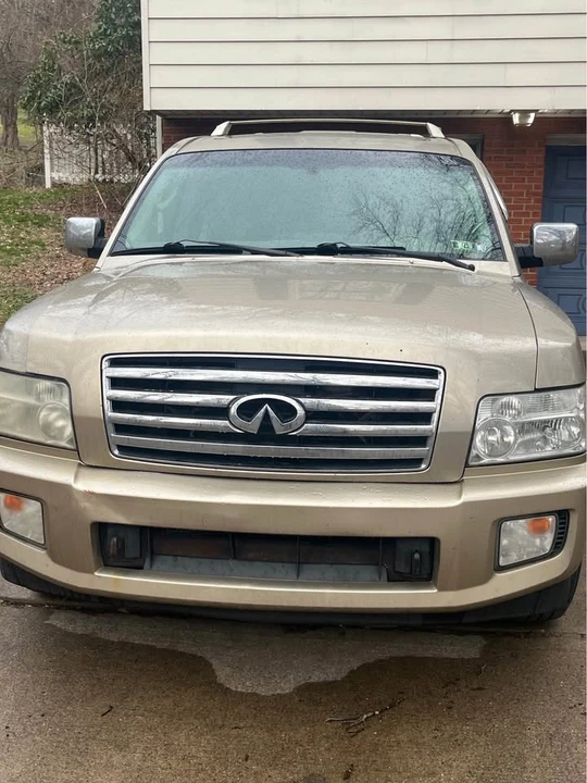 2005 Infiniti QX80 - Image 2 of 3