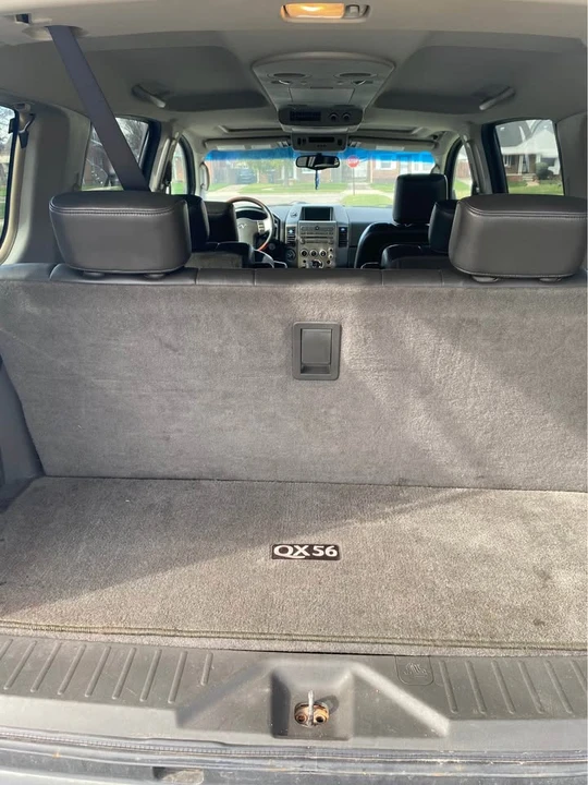 2005 Infiniti QX80 - Image 8 of 8
