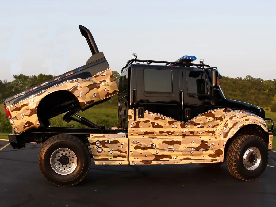 2005 International Harvester XT - Image 7 of 7