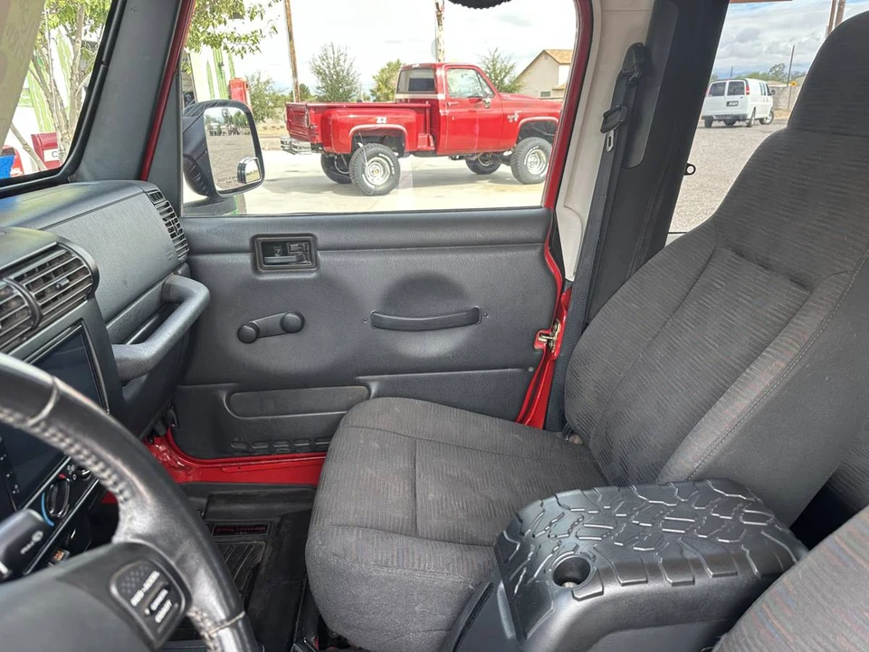 2005 Jeep TJ Wrangler - Image 11 of 12