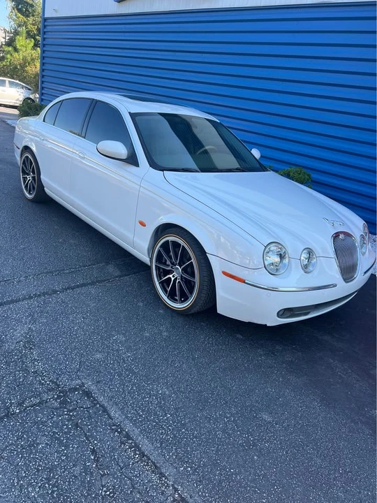 2005 Jaguar S-Type 2nd Gen - Image 3 of 4