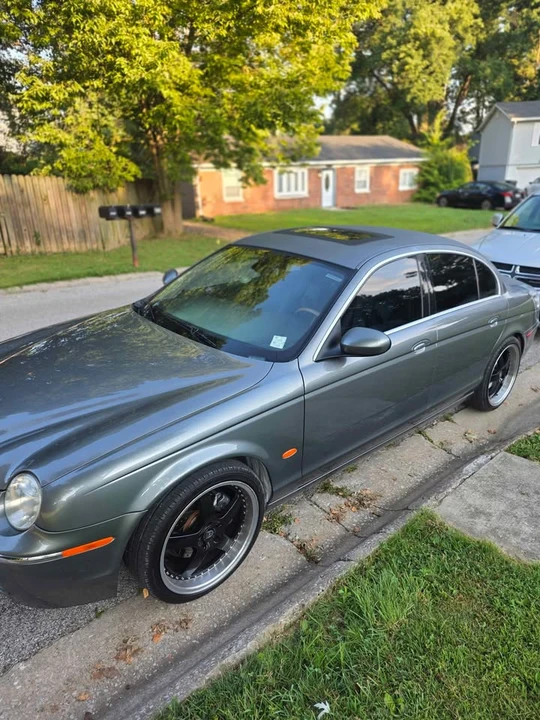 2005 Jaguar S-Type 2nd Gen - Image 2 of 4