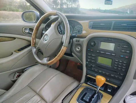 2005 Jaguar S-Type 2nd Gen - Image 2 of 2