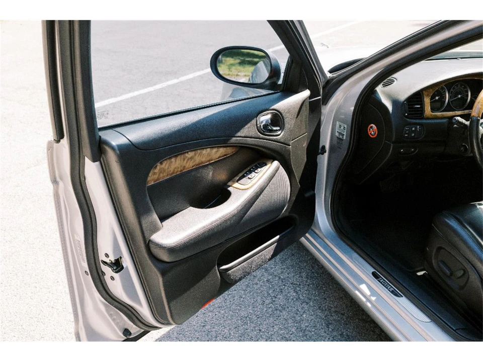 2005 Jaguar S-Type 2nd Gen - Image 17 of 26