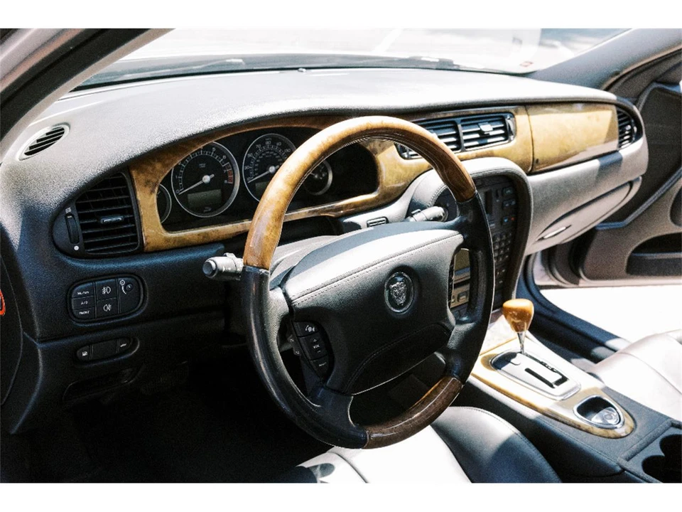 2005 Jaguar S-Type 2nd Gen - Image 18 of 26