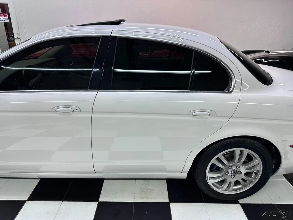 2005 Jaguar S-Type 2nd Gen - Image 13 of 21