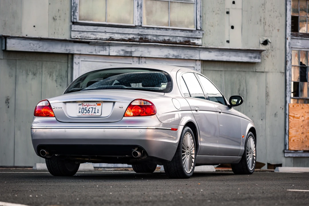 2005 Jaguar S-Type 2nd Gen - Image 17 of 31