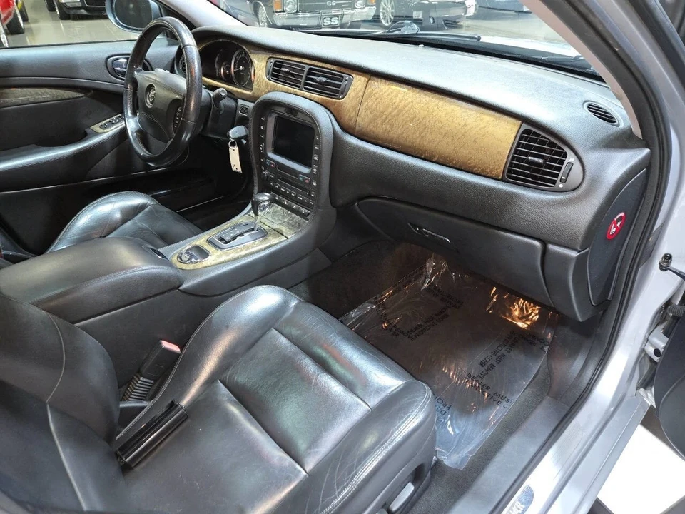 2005 Jaguar S-Type 2nd Gen - Image 8 of 21