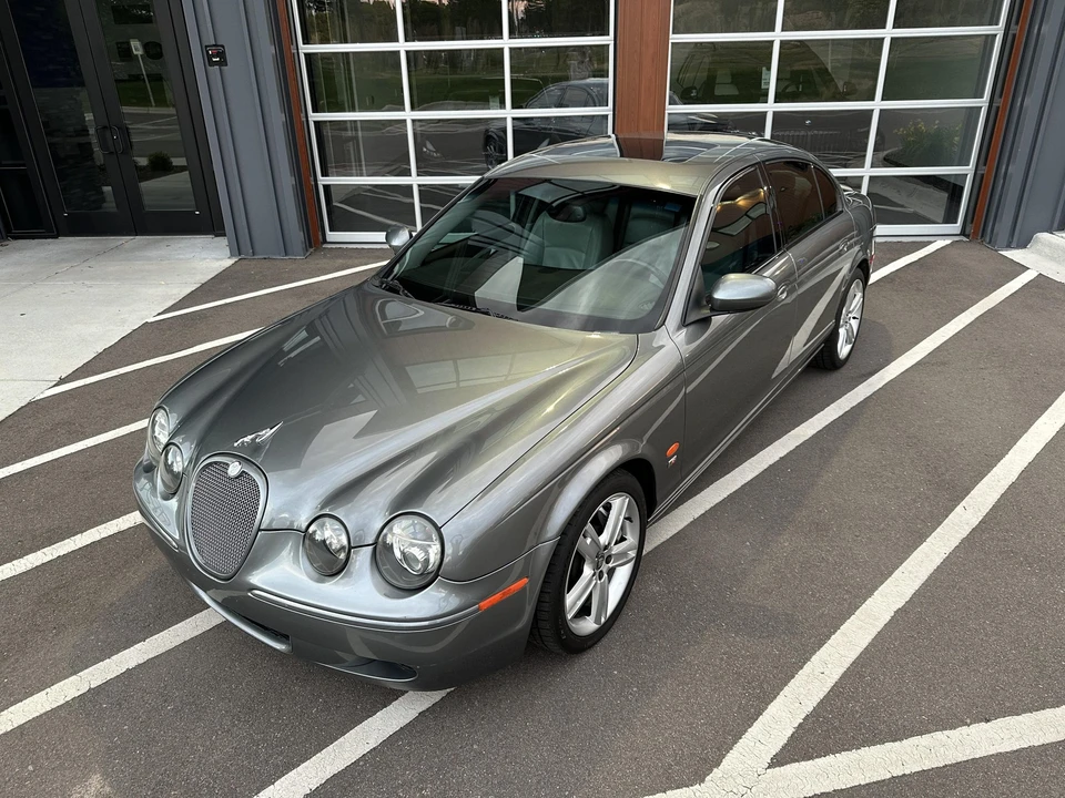 2005 Jaguar S-Type 2nd Gen - Image 13 of 31