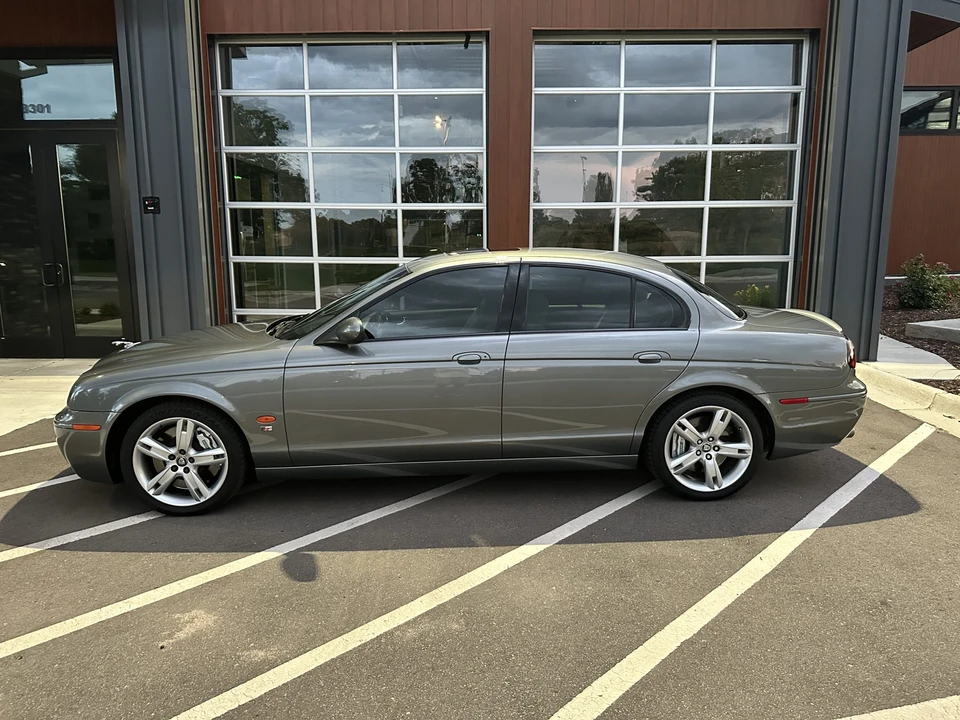 2005 Jaguar S-Type 2nd Gen - Image 25 of 31