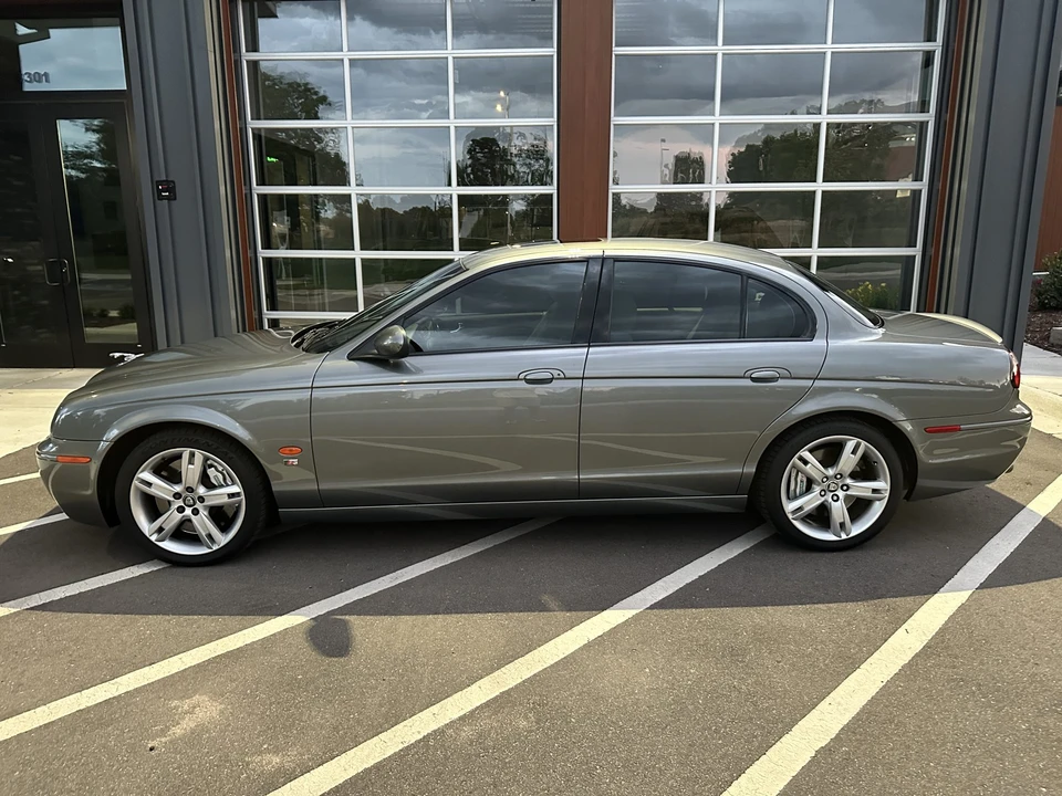 2005 Jaguar S-Type 2nd Gen - Image 26 of 31
