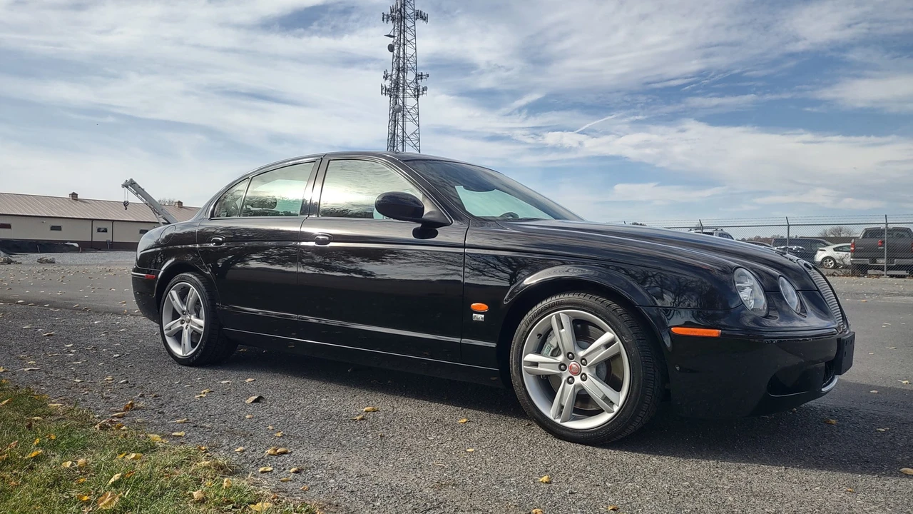 2005 Jaguar S-Type 2nd Gen - Image 13 of 31