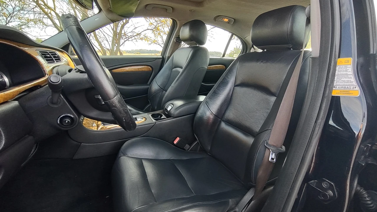 2005 Jaguar S-Type 2nd Gen - Image 21 of 31