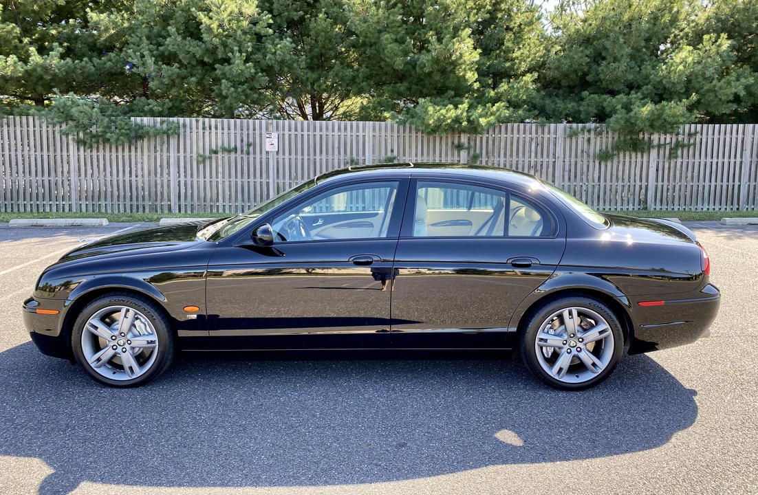 2005 Jaguar S-Type 2nd Gen - Image 13 of 31