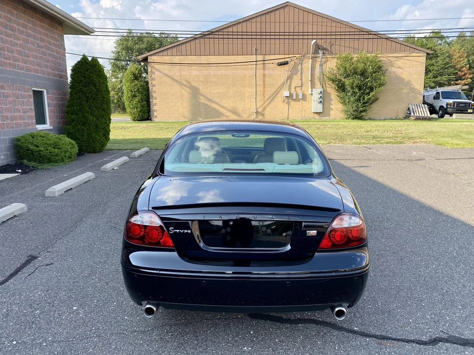 2005 Jaguar S-Type 2nd Gen - Image 16 of 31