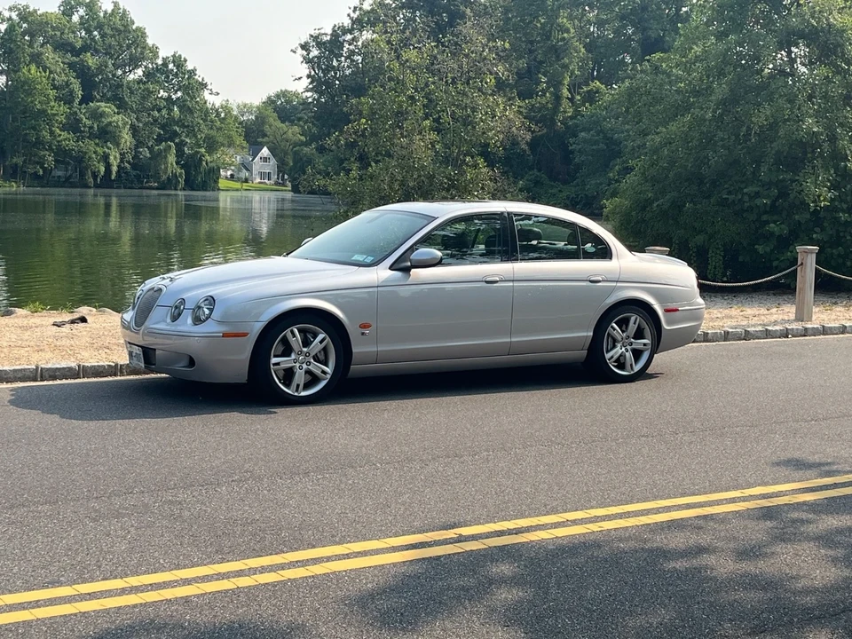 2005 Jaguar S-Type 2nd Gen - Image 2 of 11