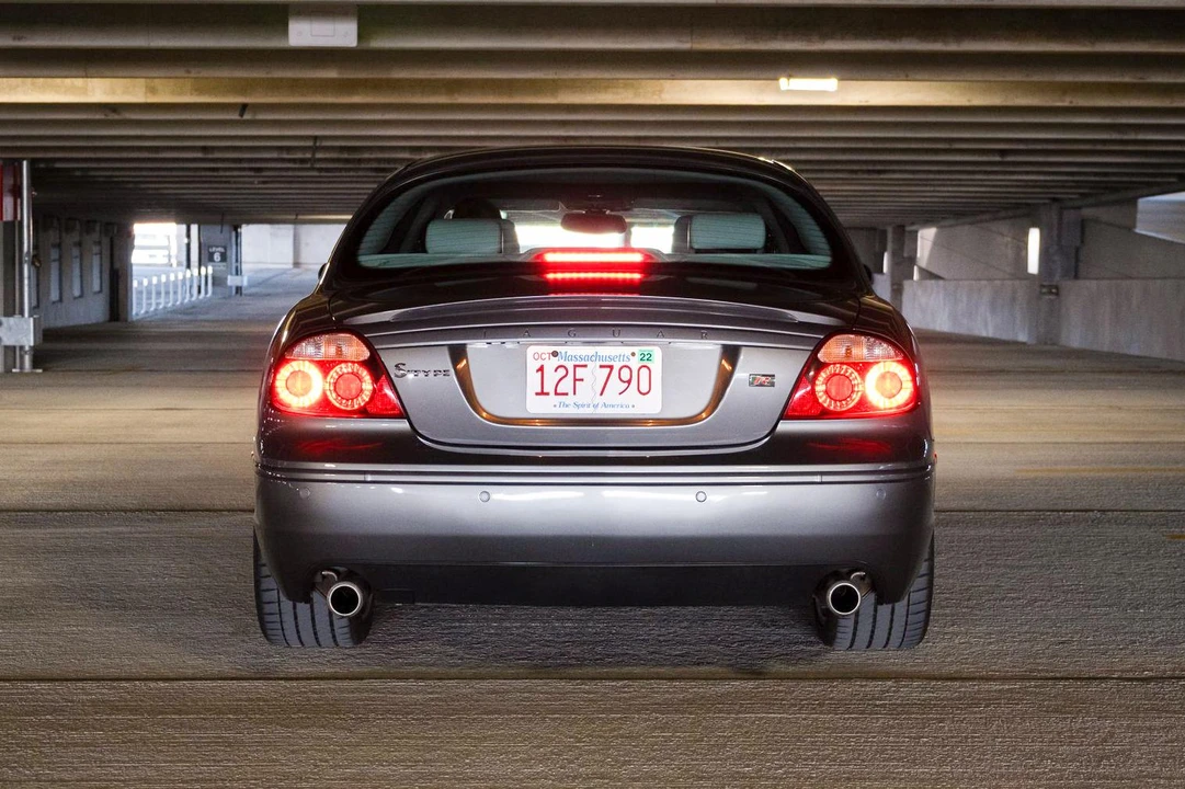2005 Jaguar S-Type 2nd Gen - Image 11 of 31