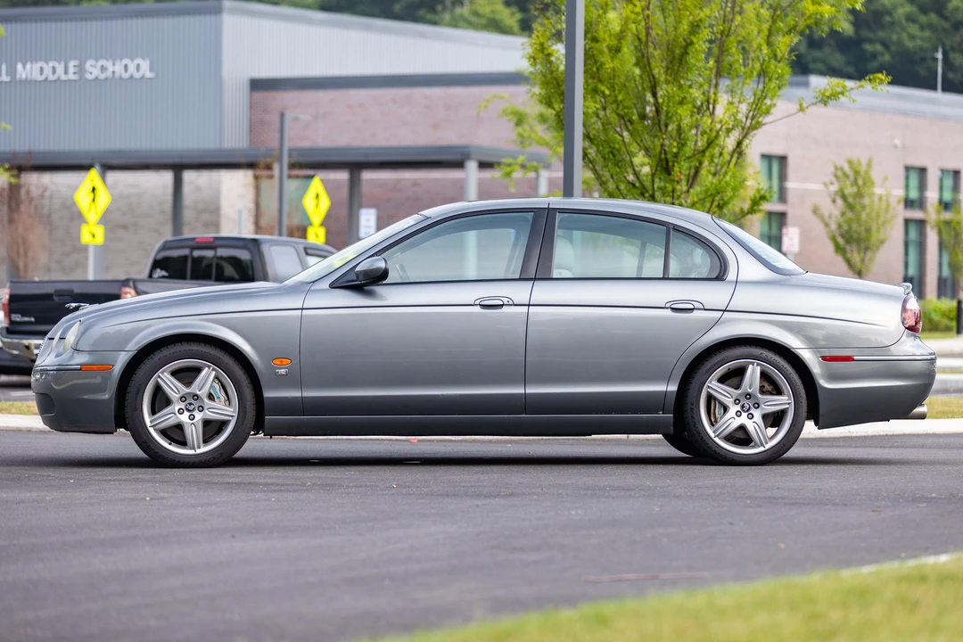 2005 Jaguar S-Type 2nd Gen - Image 3 of 31