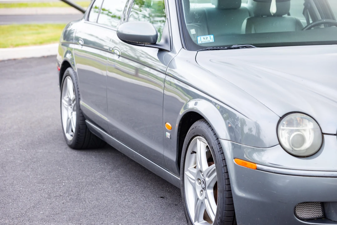 2005 Jaguar S-Type 2nd Gen - Image 15 of 31