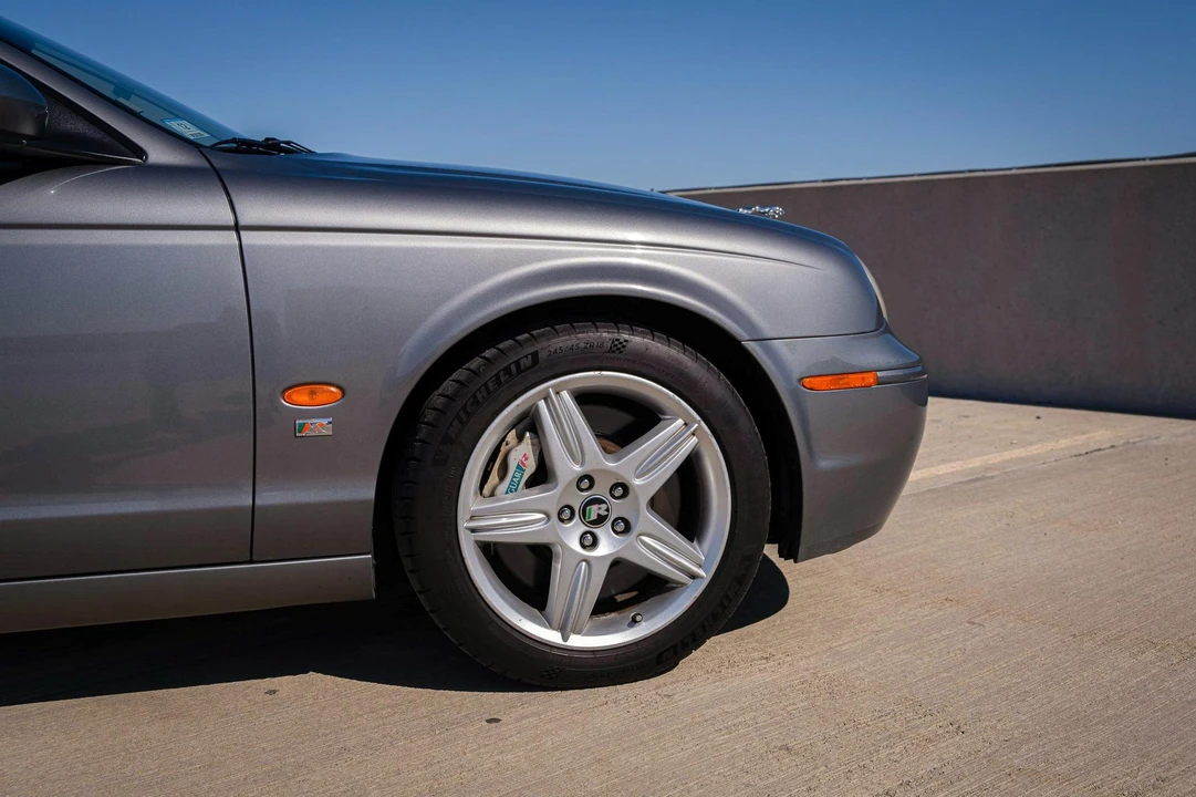 2005 Jaguar S-Type 2nd Gen - Image 26 of 31