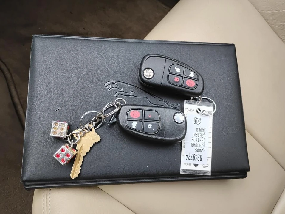 2005 Jaguar S-Type 2nd Gen - Image 19 of 20