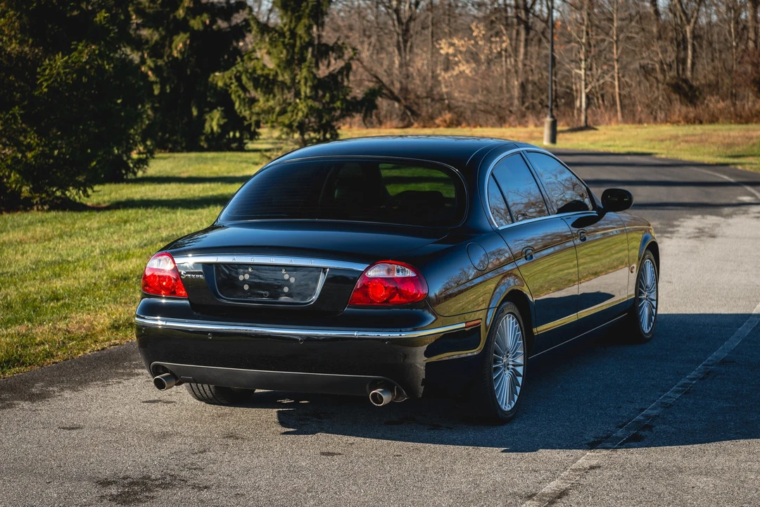 2005 Jaguar S-Type 2nd Gen - Image 17 of 31