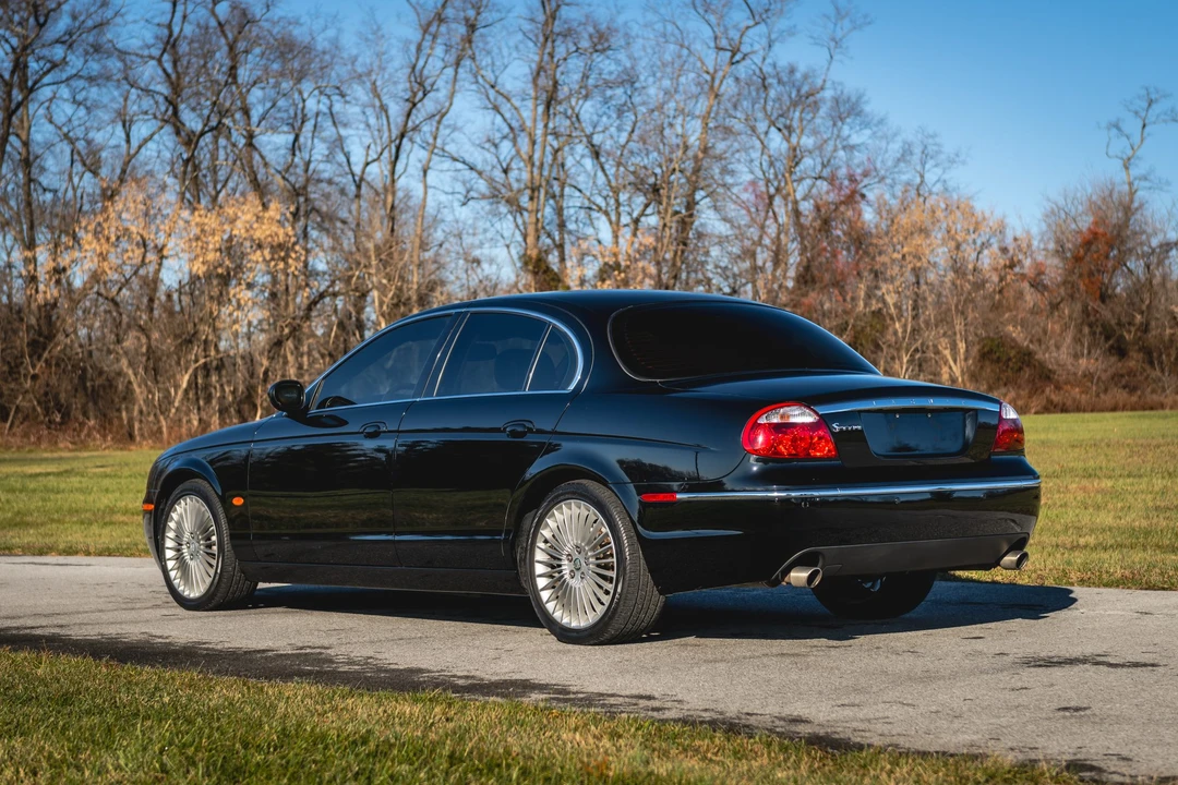 2005 Jaguar S-Type 2nd Gen - Image 24 of 31