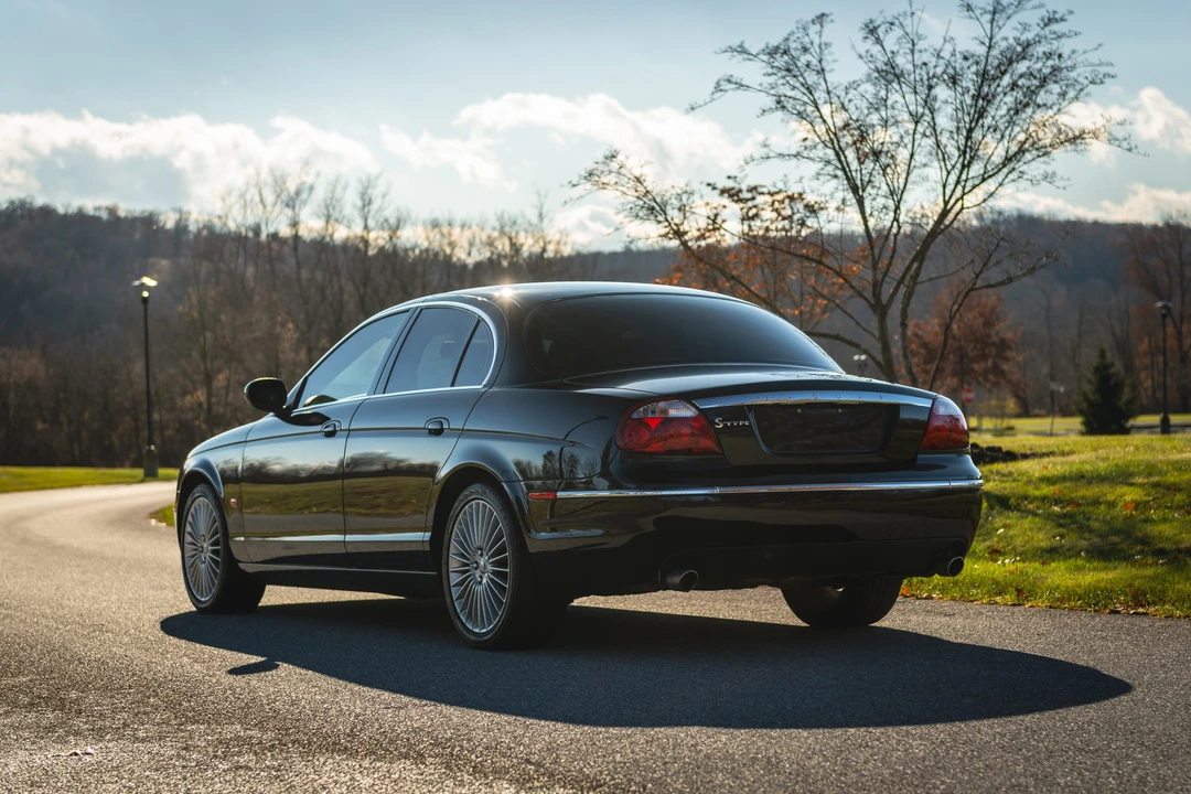 2005 Jaguar S-Type 2nd Gen - Image 25 of 31