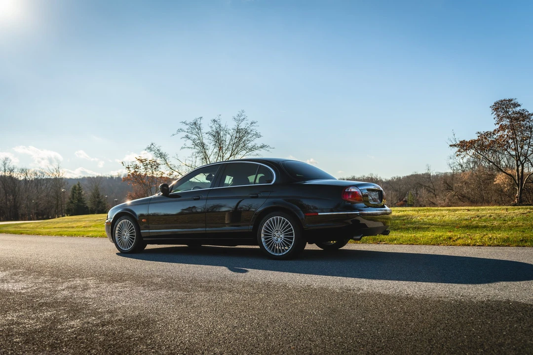 2005 Jaguar S-Type 2nd Gen - Image 26 of 31