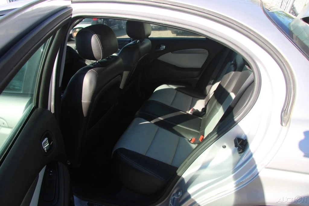 2005 Jaguar S-Type 2nd Gen - Image 20 of 21
