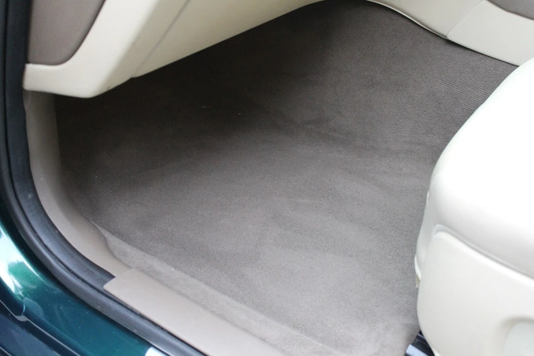 2005 Jaguar S-Type 2nd Gen - Image 26 of 30