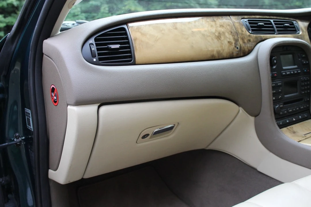 2005 Jaguar S-Type 2nd Gen - Image 22 of 30