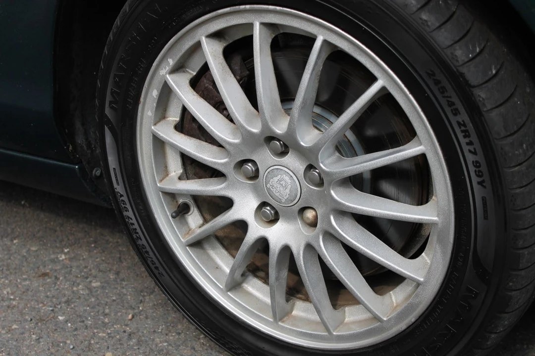 2005 Jaguar S-Type 2nd Gen - Image 15 of 30