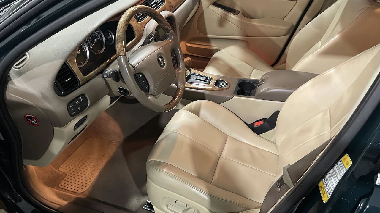 2005 Jaguar S-Type 2nd Gen - Image 2 of 7