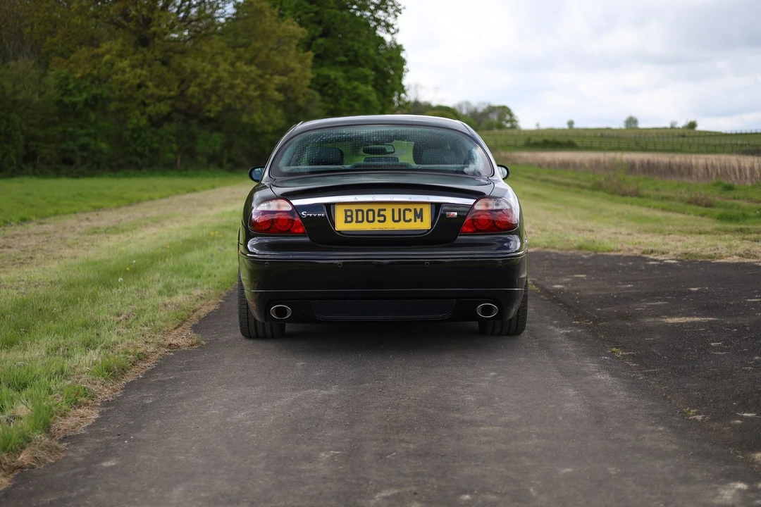 2005 Jaguar S-Type 2nd Gen - Image 9 of 30