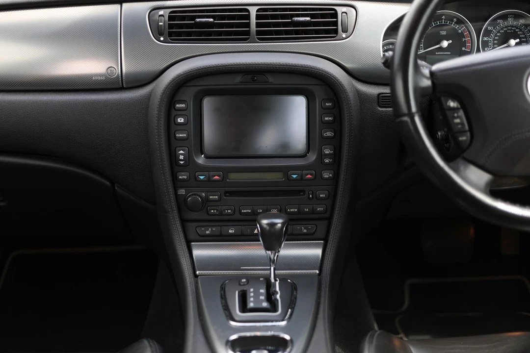 2005 Jaguar S-Type 2nd Gen - Image 20 of 30