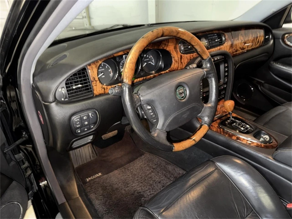 2005 Jaguar X350/X356/X358 XJ - Image 22 of 31