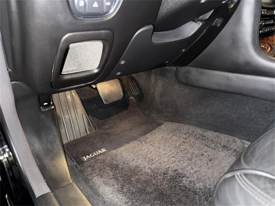 2005 Jaguar X350/X356/X358 XJ - Image 24 of 31