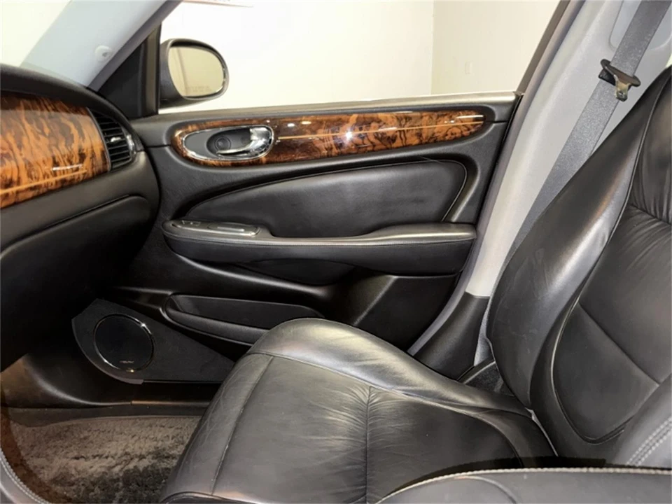 2005 Jaguar X350/X356/X358 XJ - Image 25 of 31