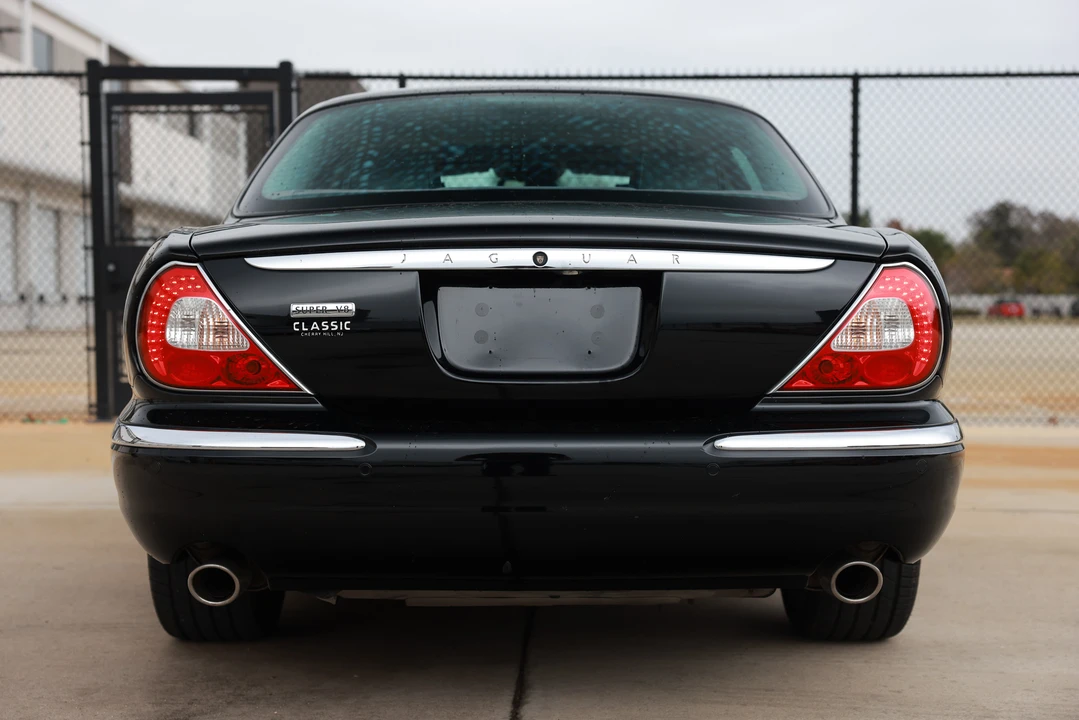 2005 Jaguar X350/X356/X358 XJR - Image 16 of 31