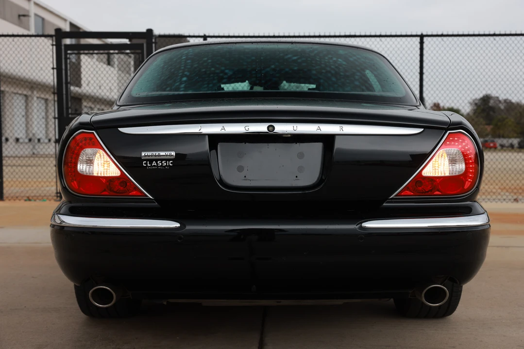 2005 Jaguar X350/X356/X358 XJR - Image 17 of 31