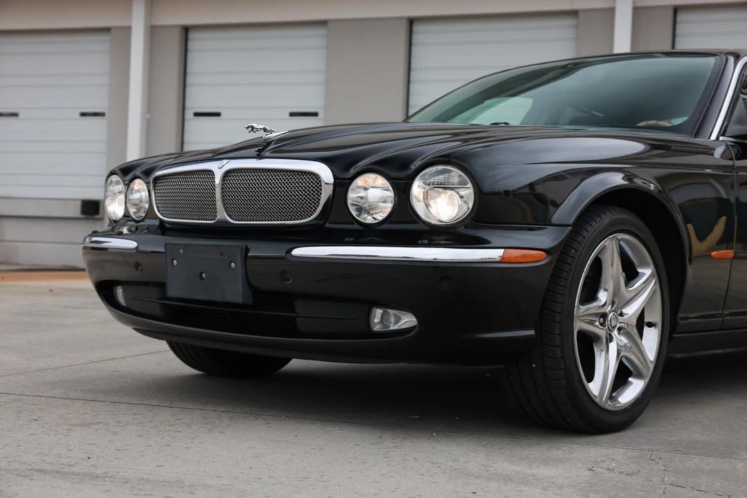 2005 Jaguar X350/X356/X358 XJR - Image 25 of 31