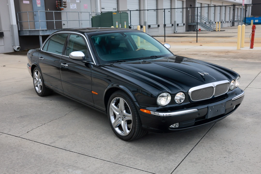 2005 Jaguar X350/X356/X358 XJR - Image 2 of 31