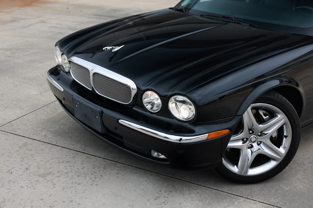 2005 Jaguar X350/X356/X358 XJR - Image 28 of 31