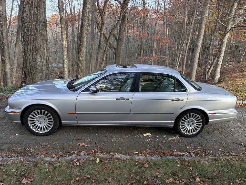 2005 Jaguar X350/X356/X358 XJ - Image 2 of 21