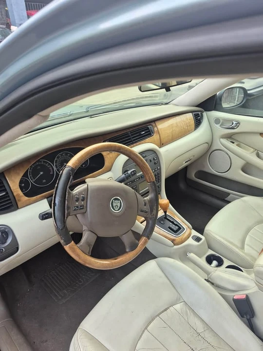 2005 Jaguar X-Type - Image 4 of 10