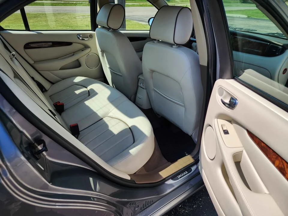 2005 Jaguar X-Type - Image 10 of 12