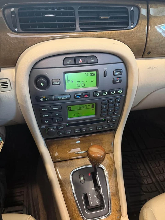 2005 Jaguar X-Type - Image 3 of 10